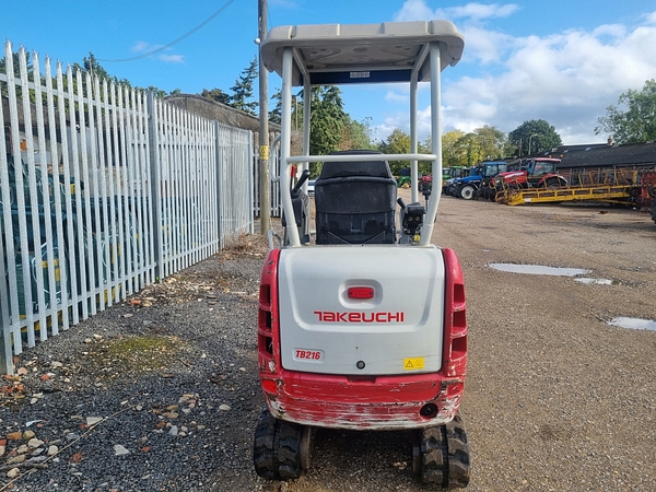 Chris Atkin & Son Ltd - Takeuchi TB 216